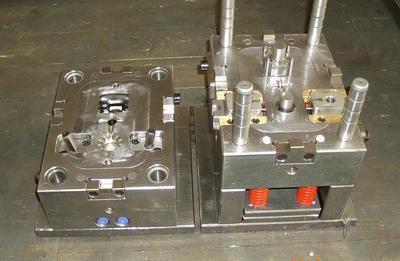 塑料模具全流程制造：設計、開發、生產與加工的專業指南