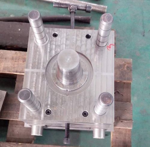 河南塑料模具采購全攻略